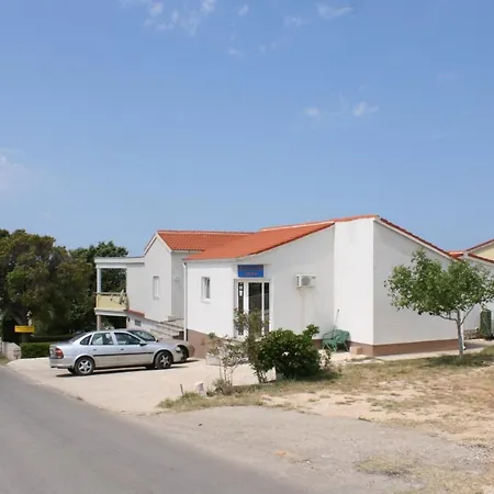 Апартаменты 6456b Мандре